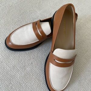 Poppy Barley Women's Tan and Cream Loafers